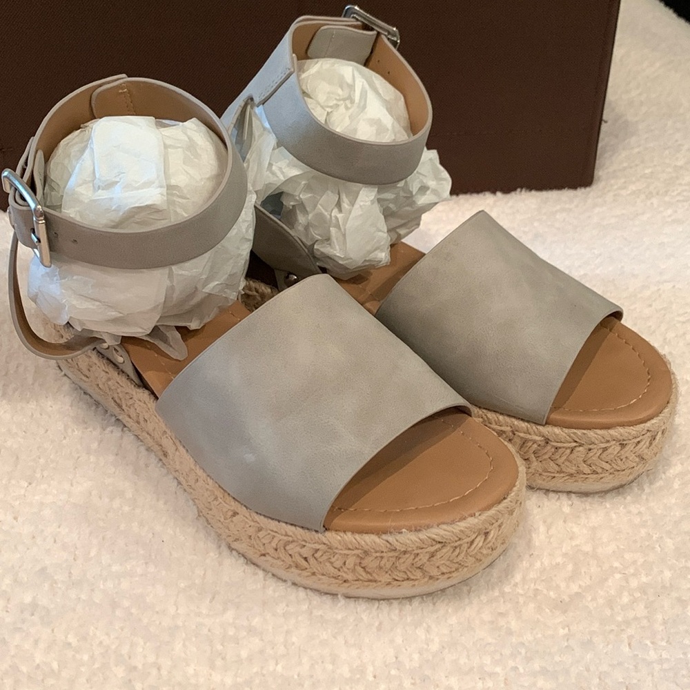 Soda wedge sandals